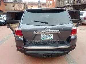 Toyota Highlander 2012 Gray