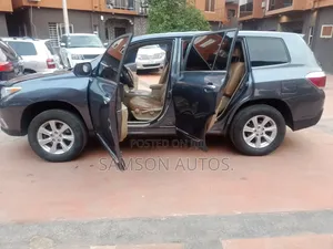 Toyota Highlander 2012 Gray