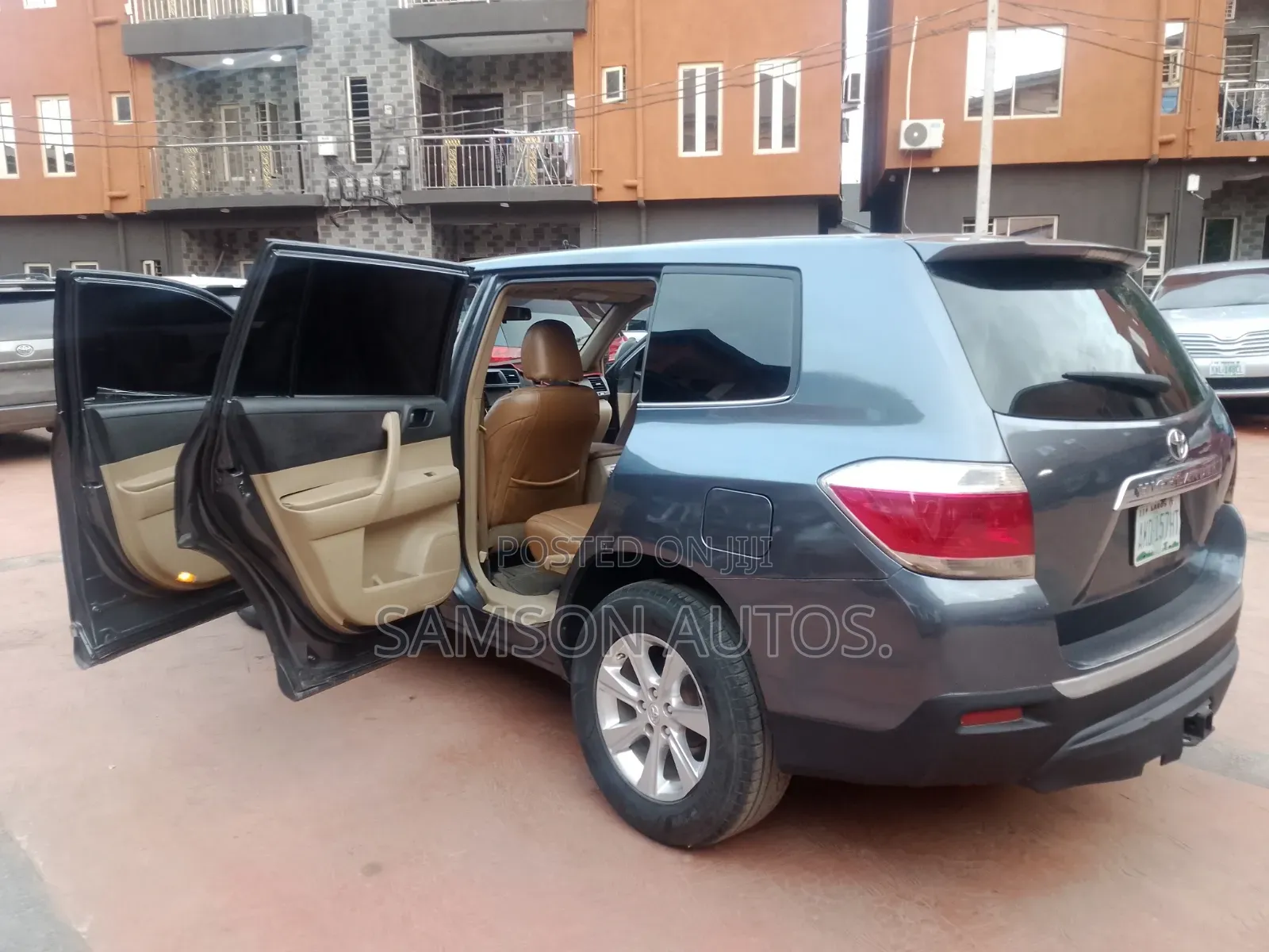 Toyota Highlander 2012 Gray