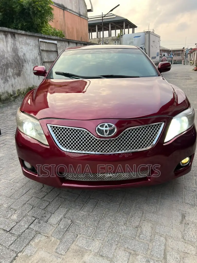Toyota Camry 2009 Red