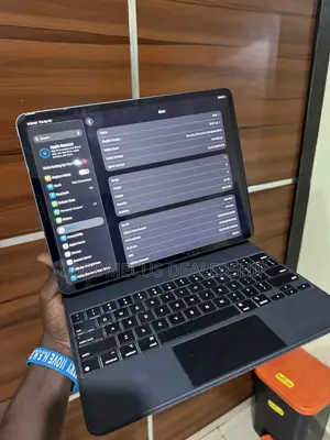 Apple iPad Pro 12.9 (2018) 64 GB Gray
