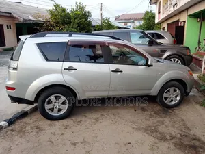 Mitsubishi Outlander 2007 Silver