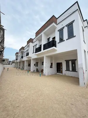 3bdrm Duplex in Ikota for sale