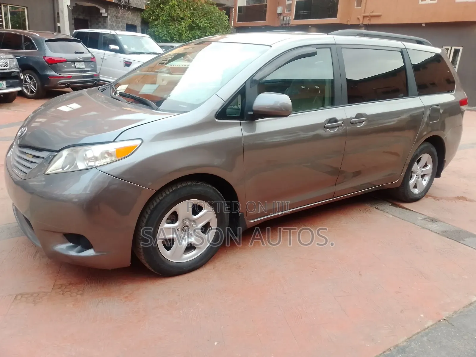 Toyota Sienna 2010 Gray