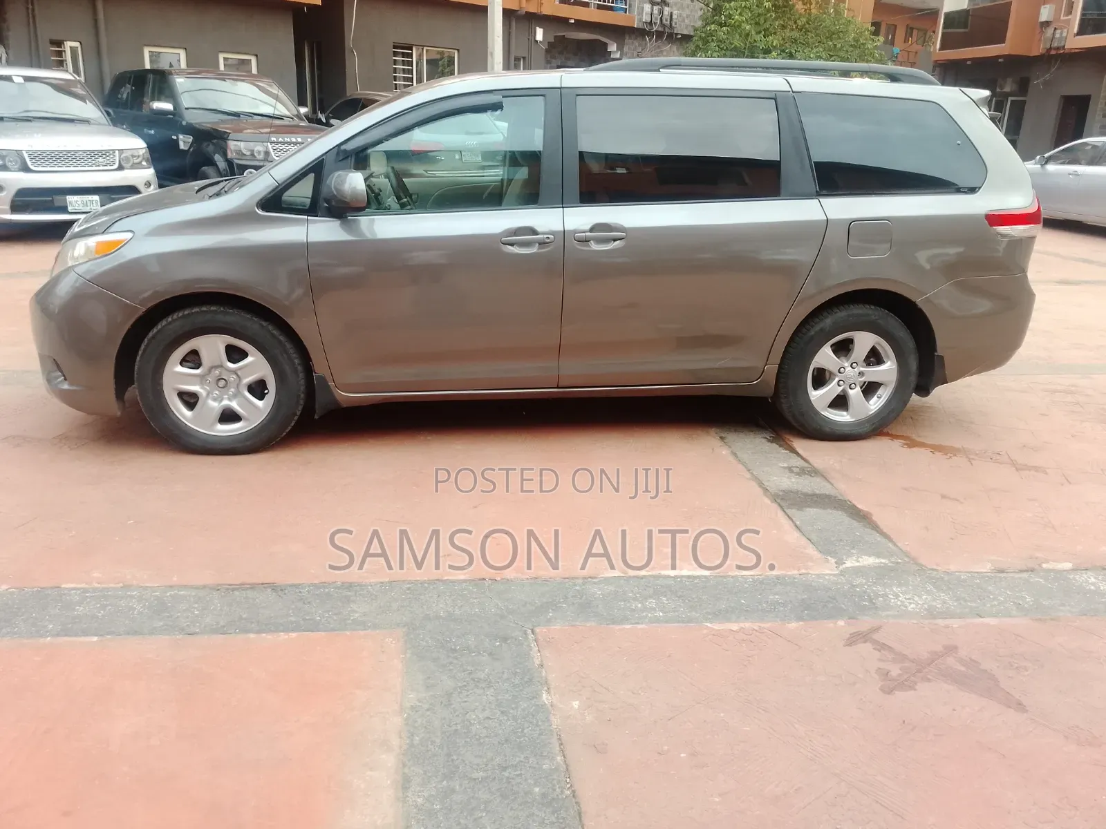 Toyota Sienna 2010 Gray