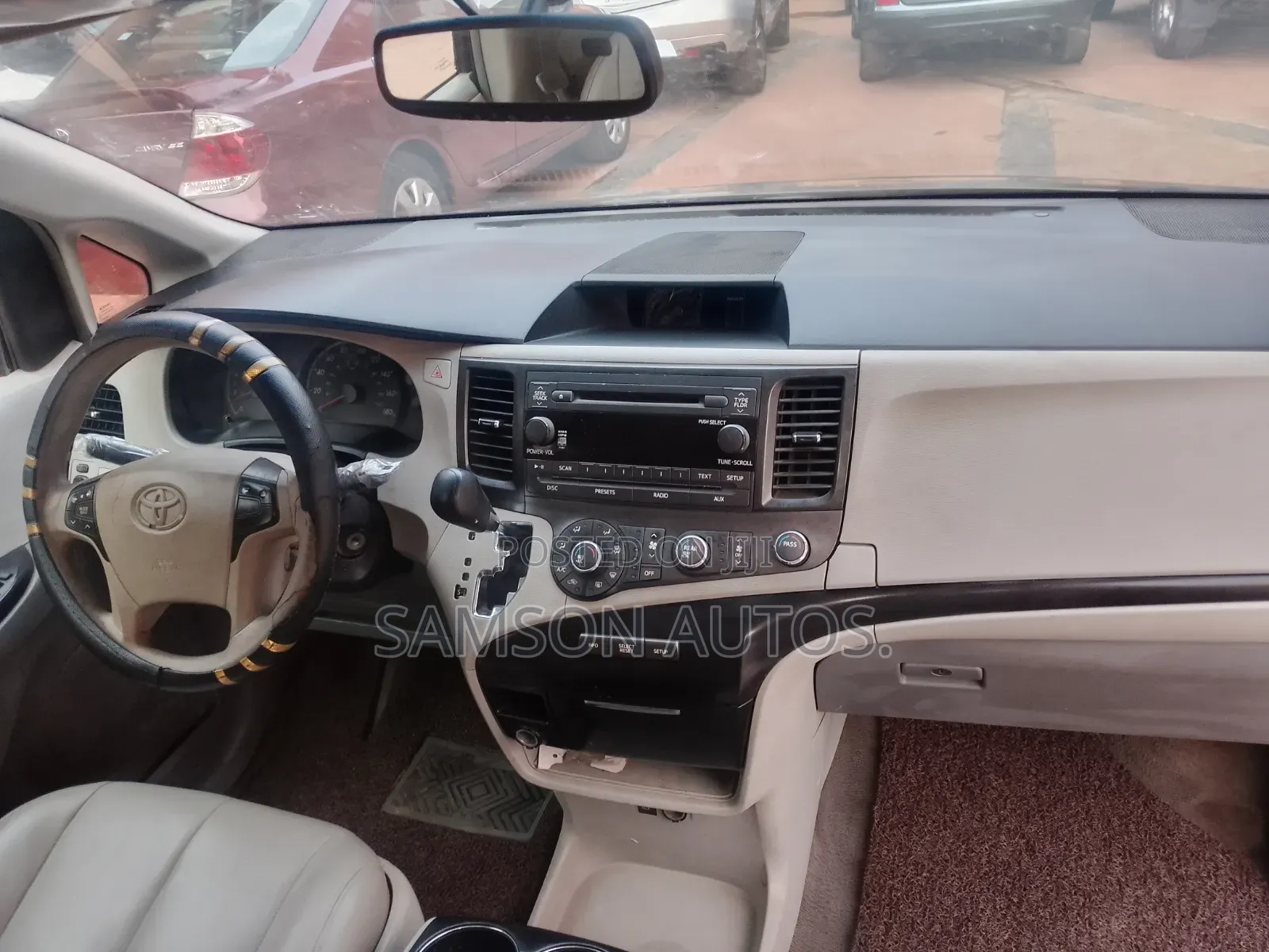 Toyota Sienna 2010 Gray
