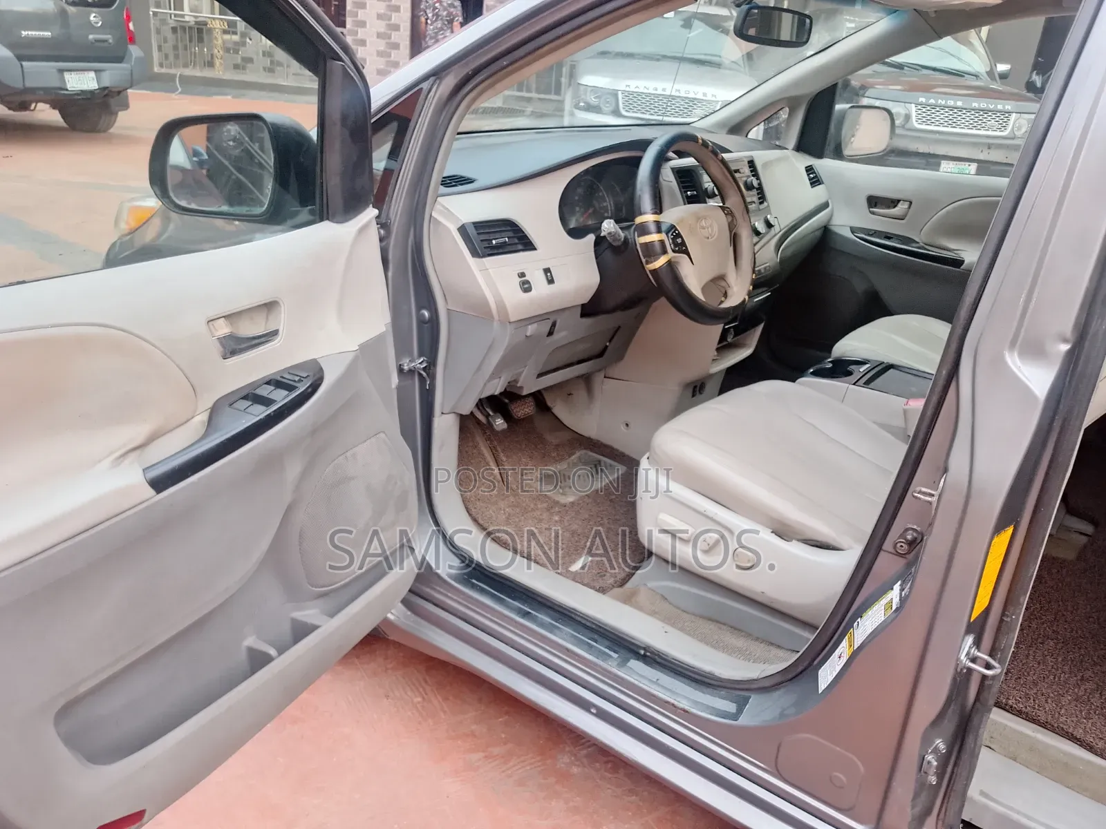Toyota Sienna 2010 Gray
