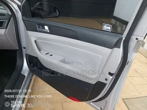 Hyundai Sonata Sport Sedan FWD (2.4L 4cyl 6A) 2016 Silver
