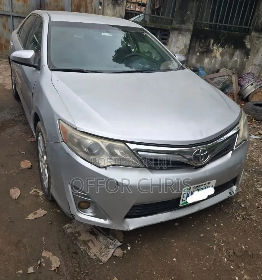 Toyota Camry 2012 Silver