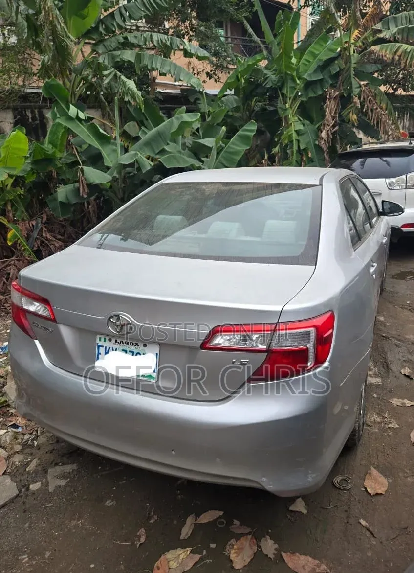 Toyota Camry 2012 Silver