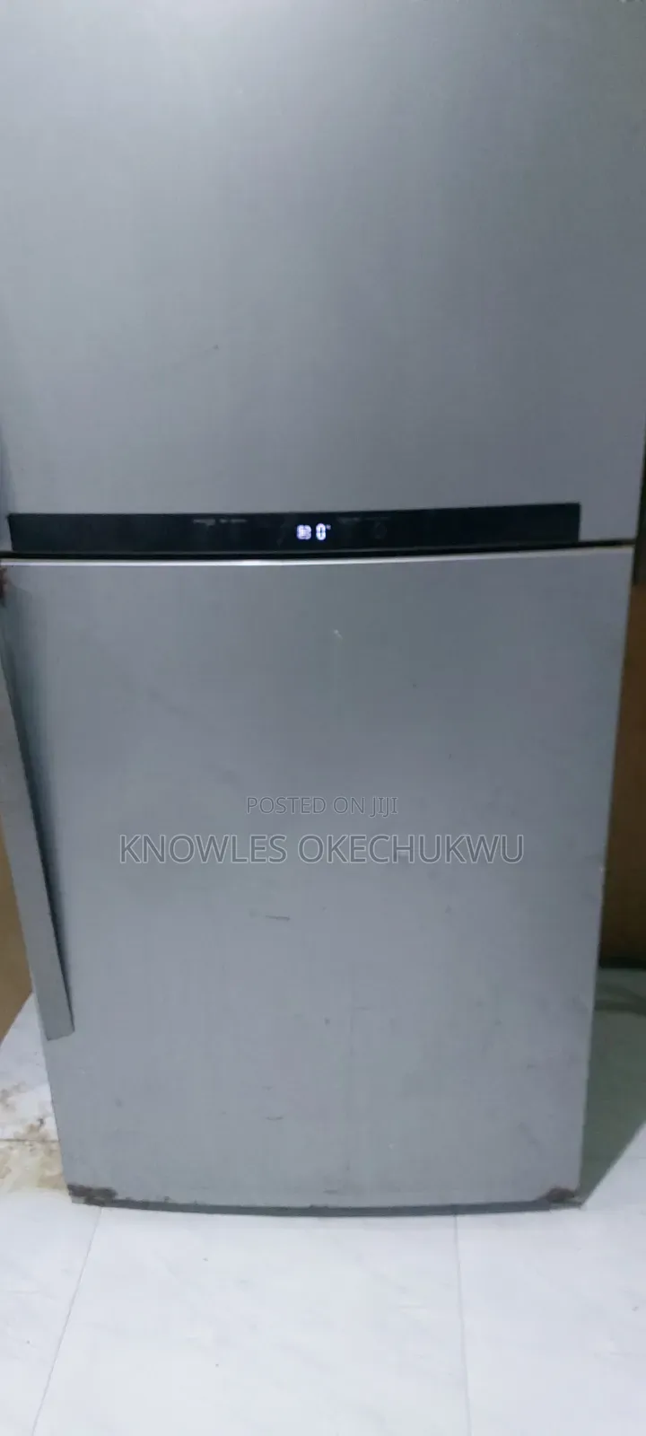 LG Fridgerator (Top Freezer)