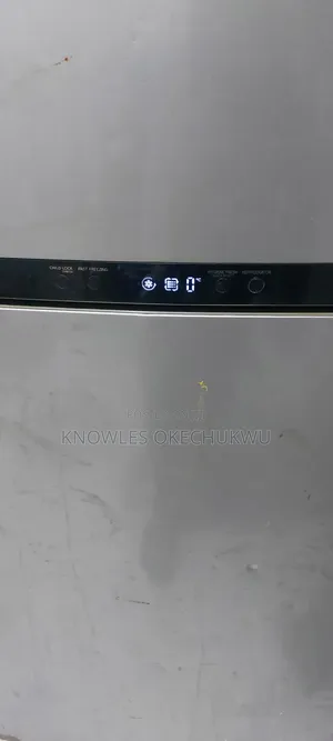 LG Fridgerator (Top Freezer)