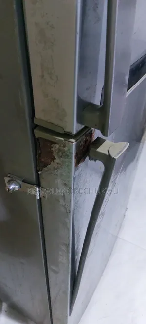 LG Fridgerator (Top Freezer)