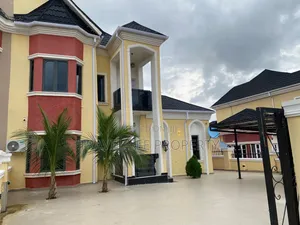 Furnished 4bdrm Apartment in Private Estate Lugbe for sale