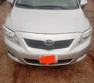 Toyota Corolla LE 4dr Sedan (1.8L 4 cyl 4A) 2009 Silver