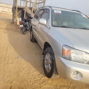 Toyota Highlander 2005 Silver