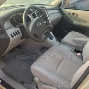 Toyota Highlander 2005 Silver