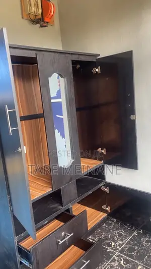 Wardrobe With Mirror