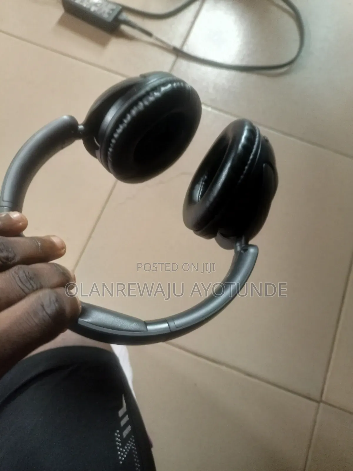 Phillips Headset.