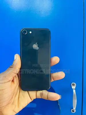 Apple iPhone 8 64 GB Black