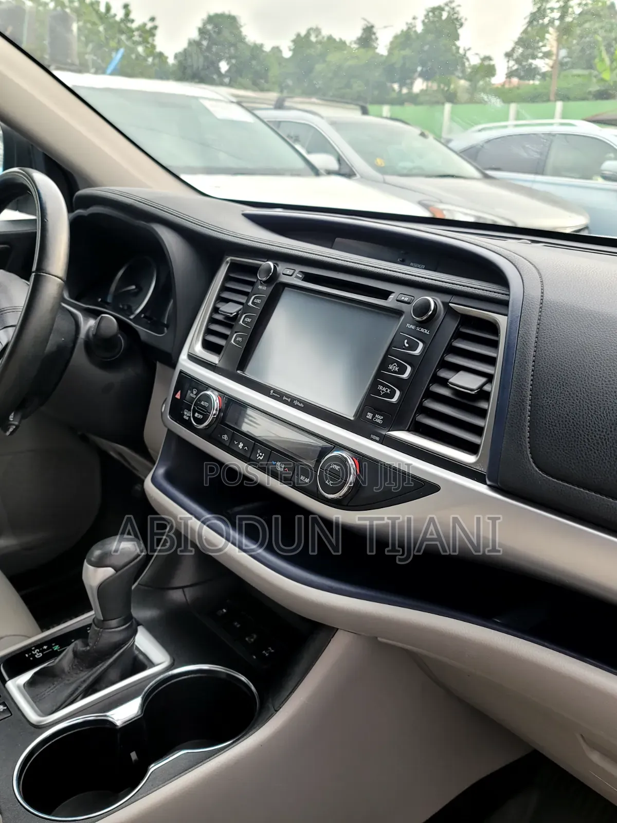 Toyota Highlander XLE 2019 Silver