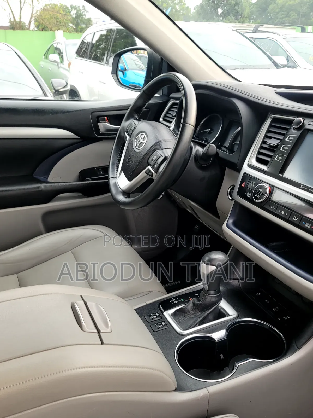 Toyota Highlander XLE 2019 Silver