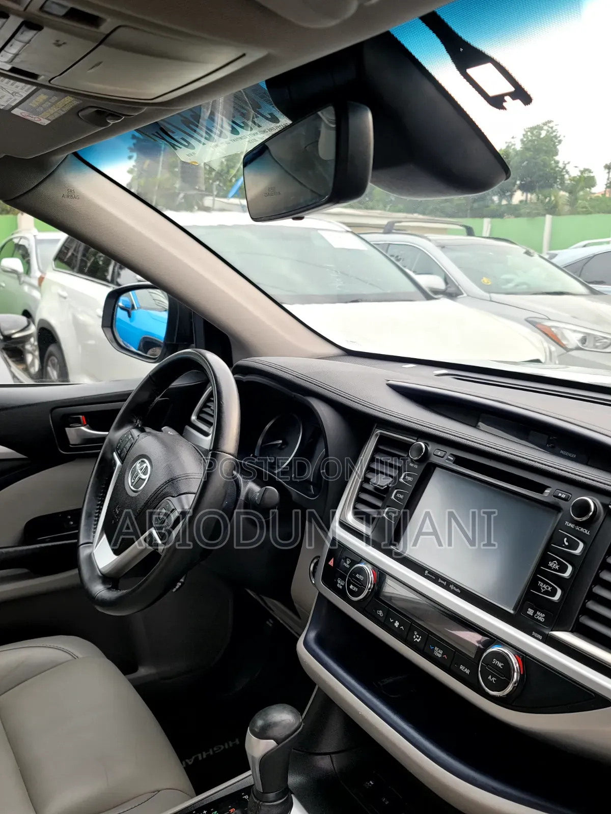 Toyota Highlander XLE 2019 Silver