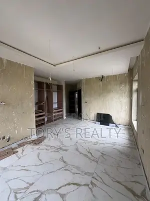 3bdrm Penthouse in Osapa london for sale