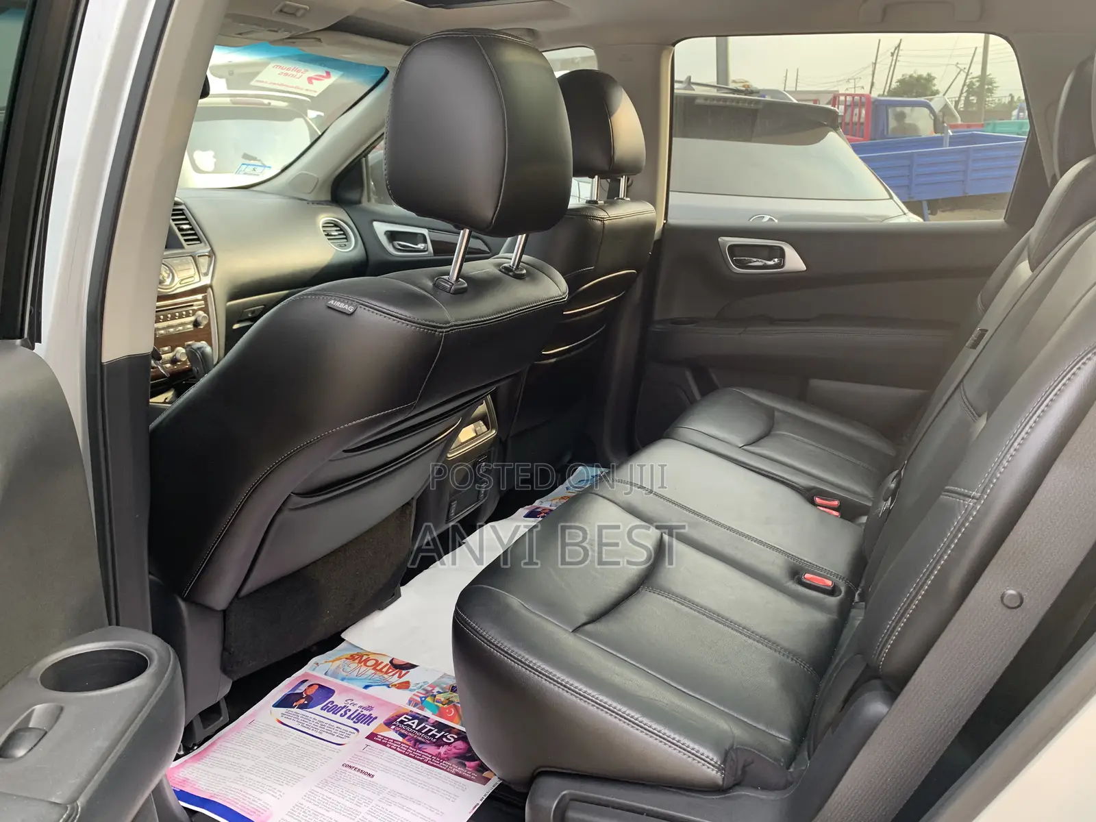 Nissan Pathfinder 2013 Silver