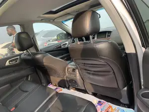 Nissan Pathfinder 2013 Silver