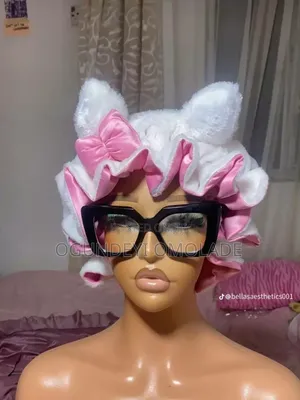 Ladies Bonnet Cap