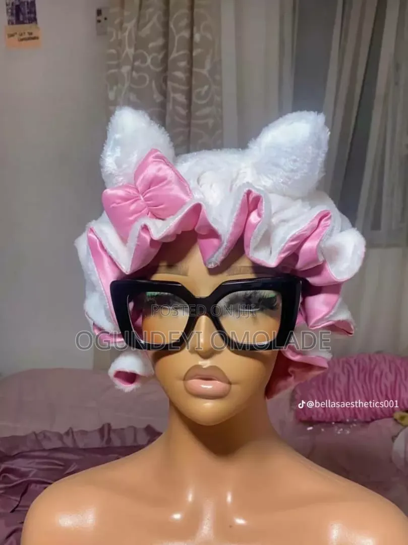 Ladies Bonnet Cap