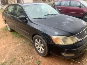 Toyota Avalon 3.0 2000 Black