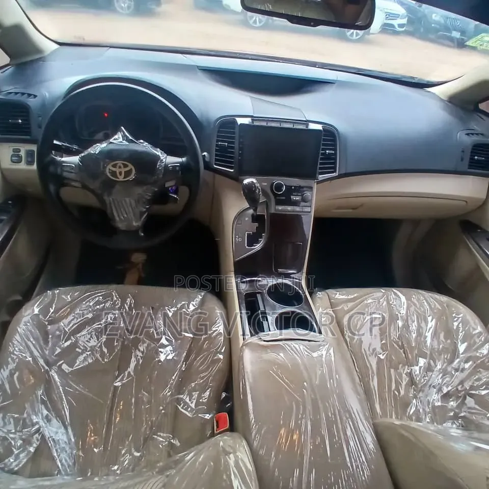 Toyota Venza 2011 Red