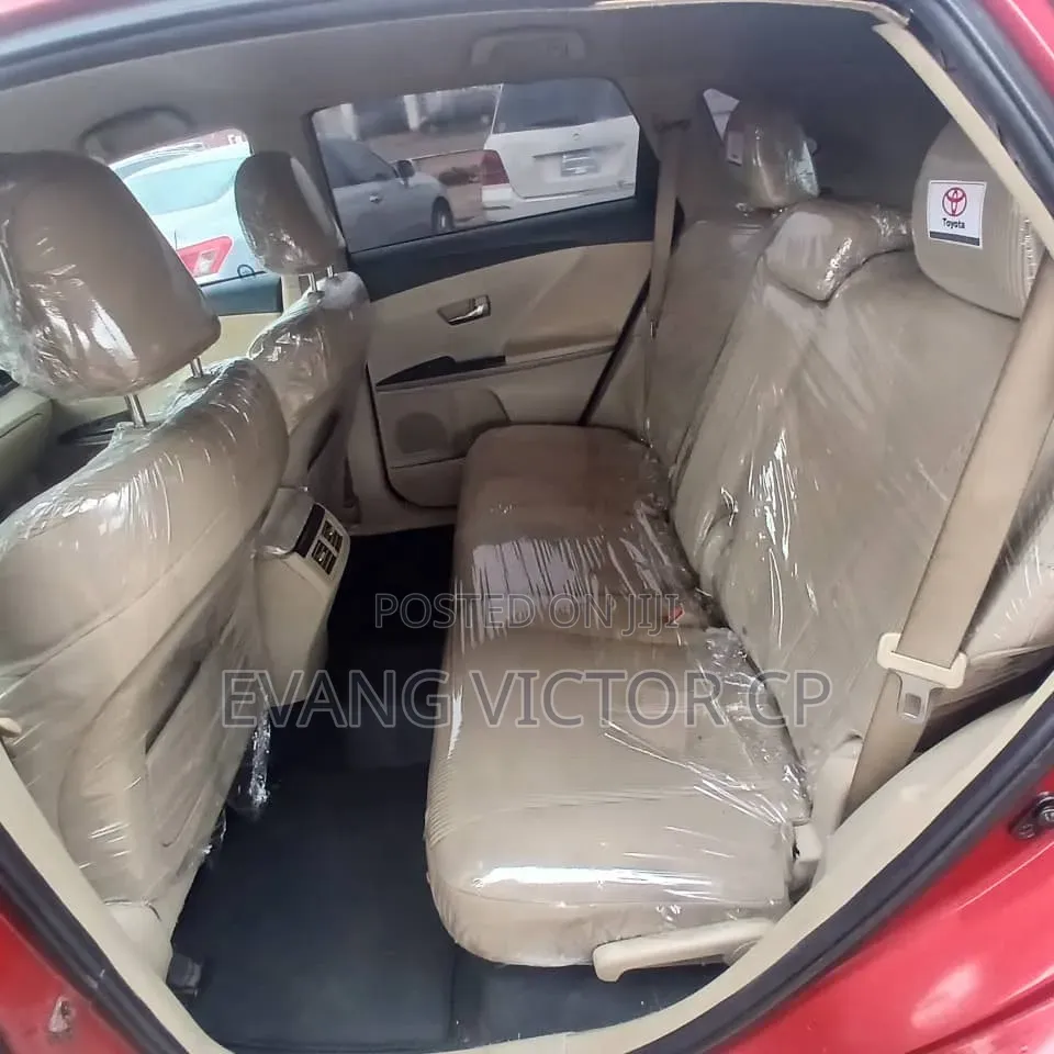 Toyota Venza 2011 Red