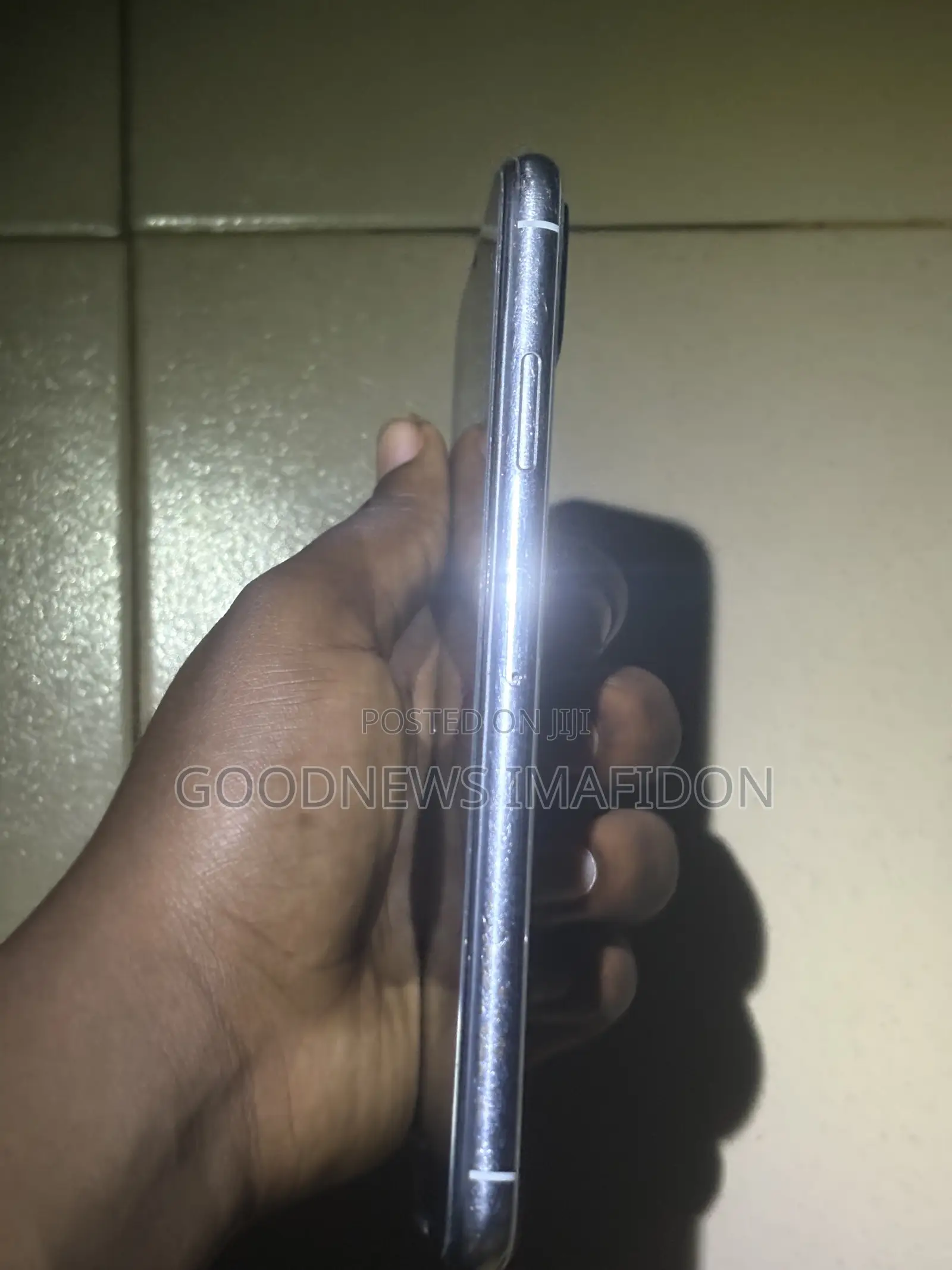 Apple iPhone XS 64 GB White