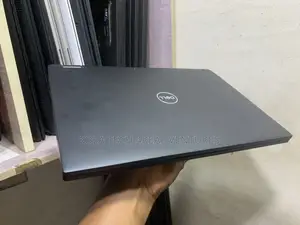 Laptop Dell Latitude 7389 2-in-1 8GB Intel Core i7 SSD 256GB