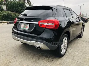 Mercedes-Benz GLA-Class 2018 Black