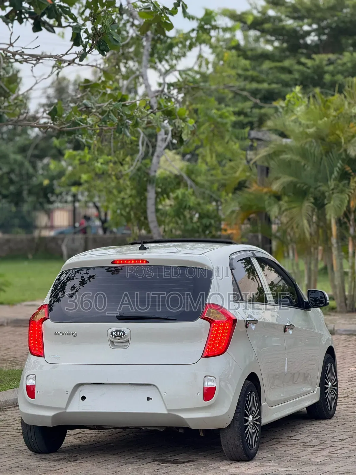 Kia Picanto 1.1 EX Automatic 2012 Gray