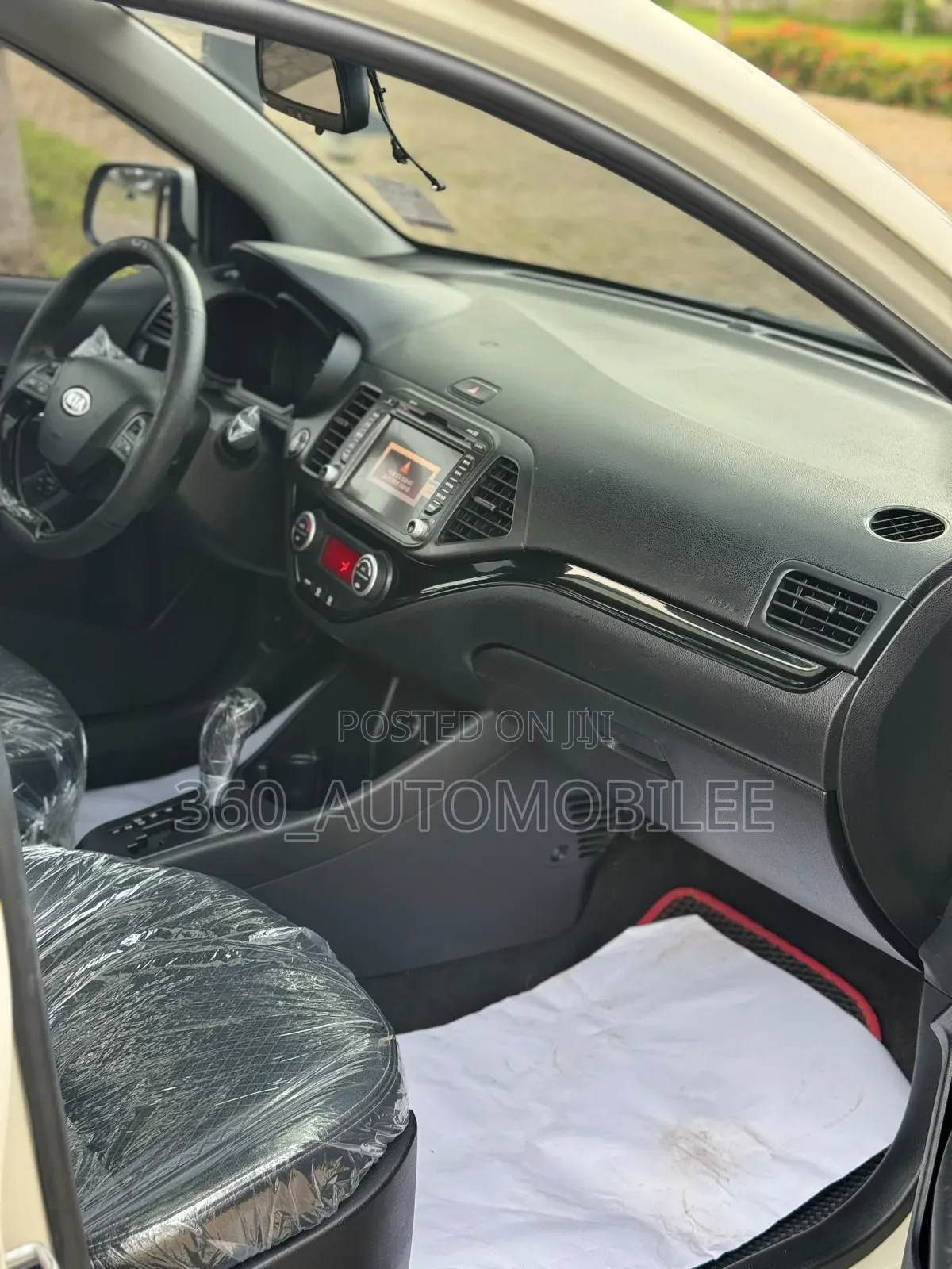 Kia Picanto 1.1 EX Automatic 2012 Gray
