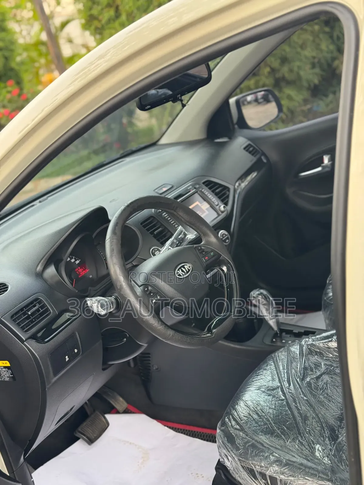 Kia Picanto 1.1 EX Automatic 2012 Gray