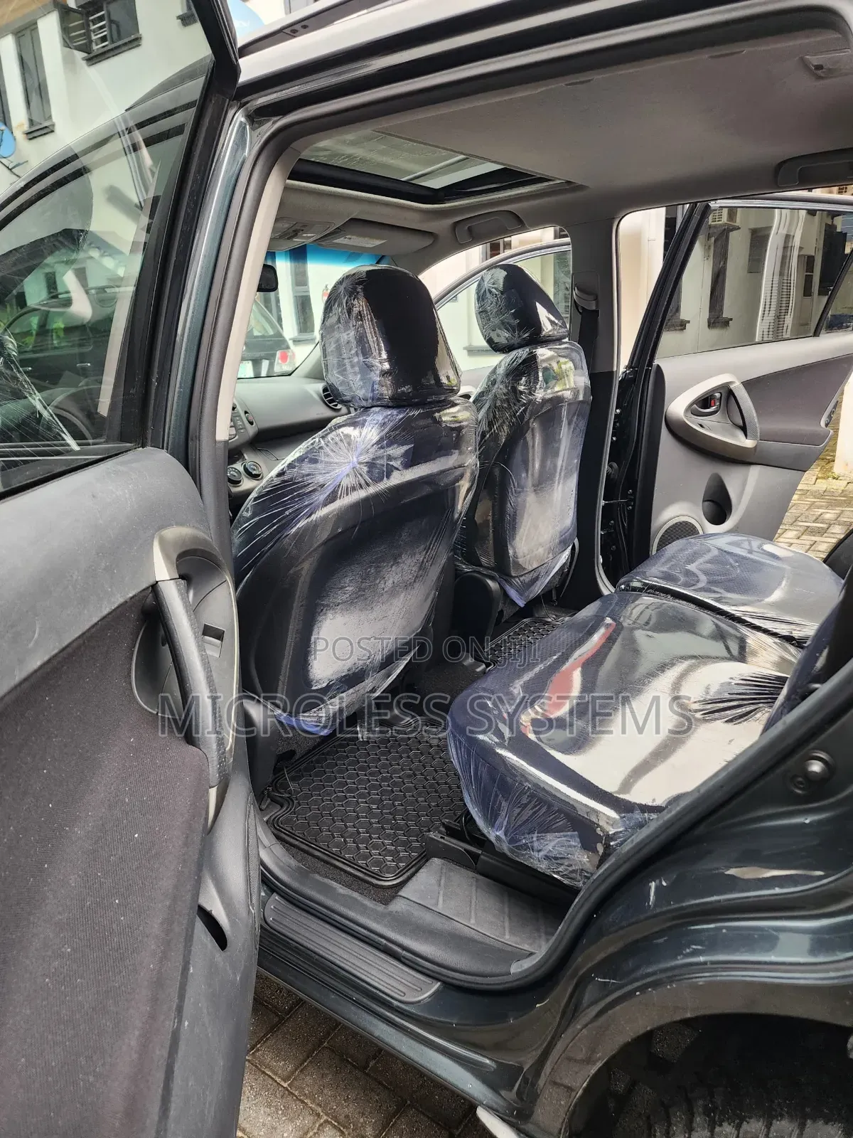 Toyota RAV4 2010 Green