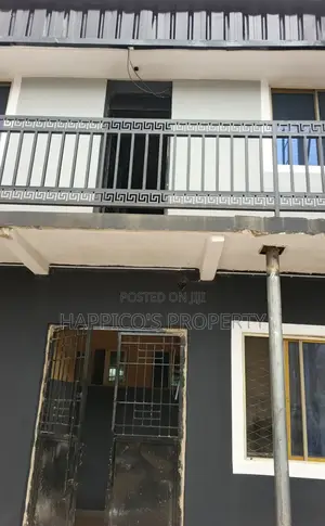 Mini Flat in Fadeyi for rent