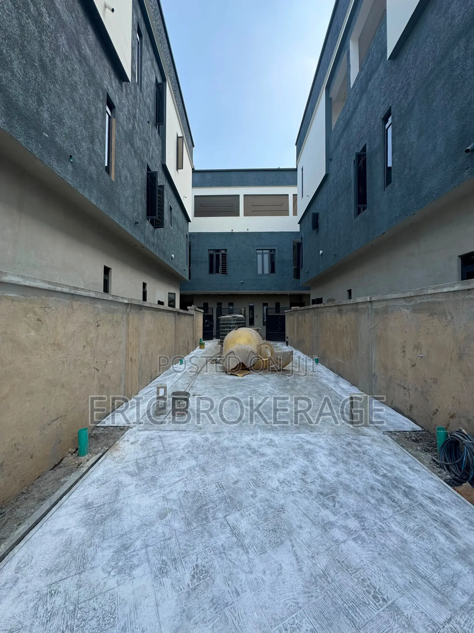 Deluxe Built 4 Bedroom Semi Detached Duplex With Bq