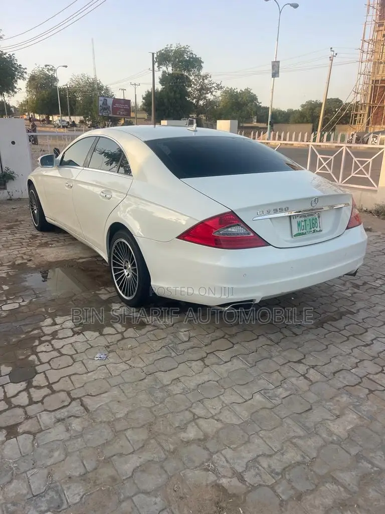 Mercedes-Benz CLS 2010 White