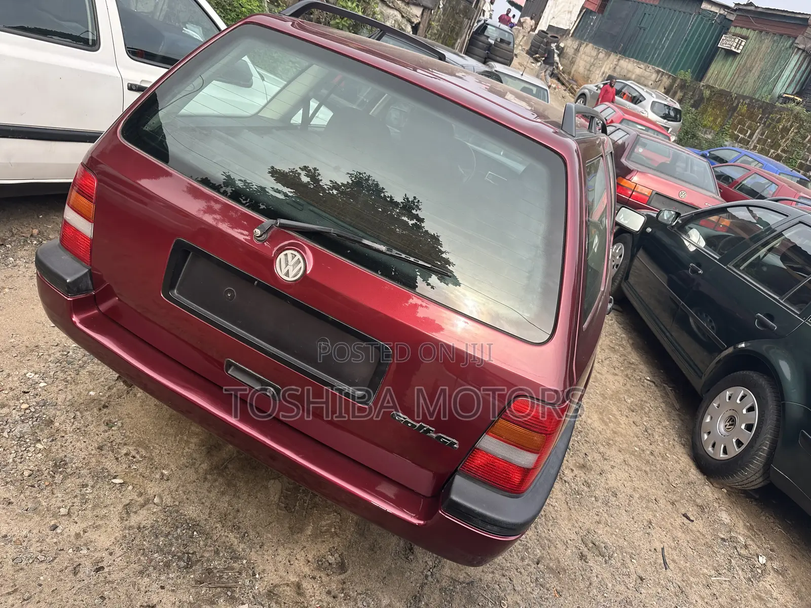 Volkswagen Golf 2003 Red