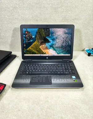 Laptop HP Pavilion 15 8GB Intel Core i7 HDD+SSD 1T