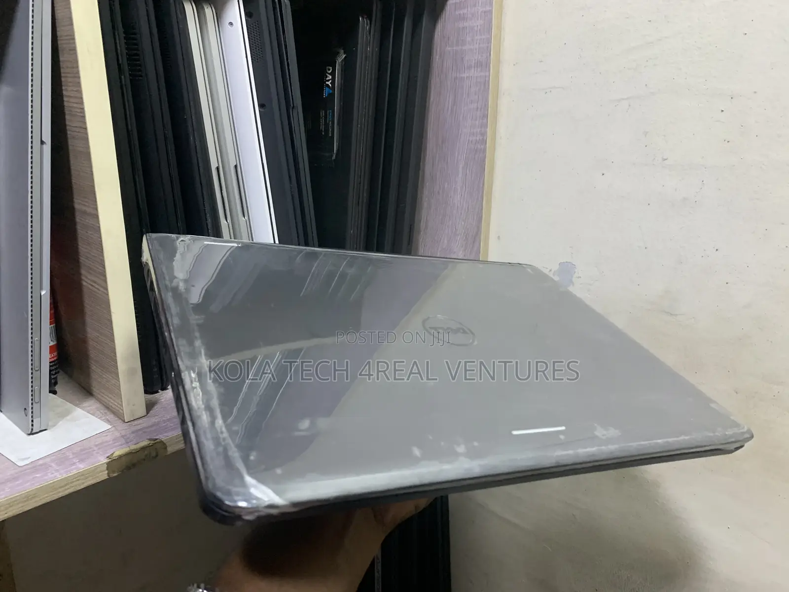 Laptop Dell Latitude 3340 4GB Intel Celeron SSD 128GB