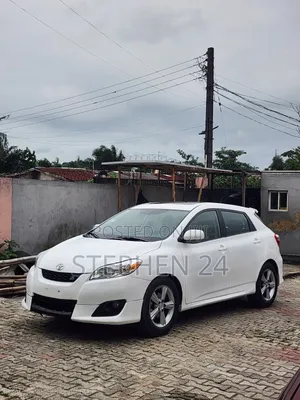Toyota Matrix 2009 White