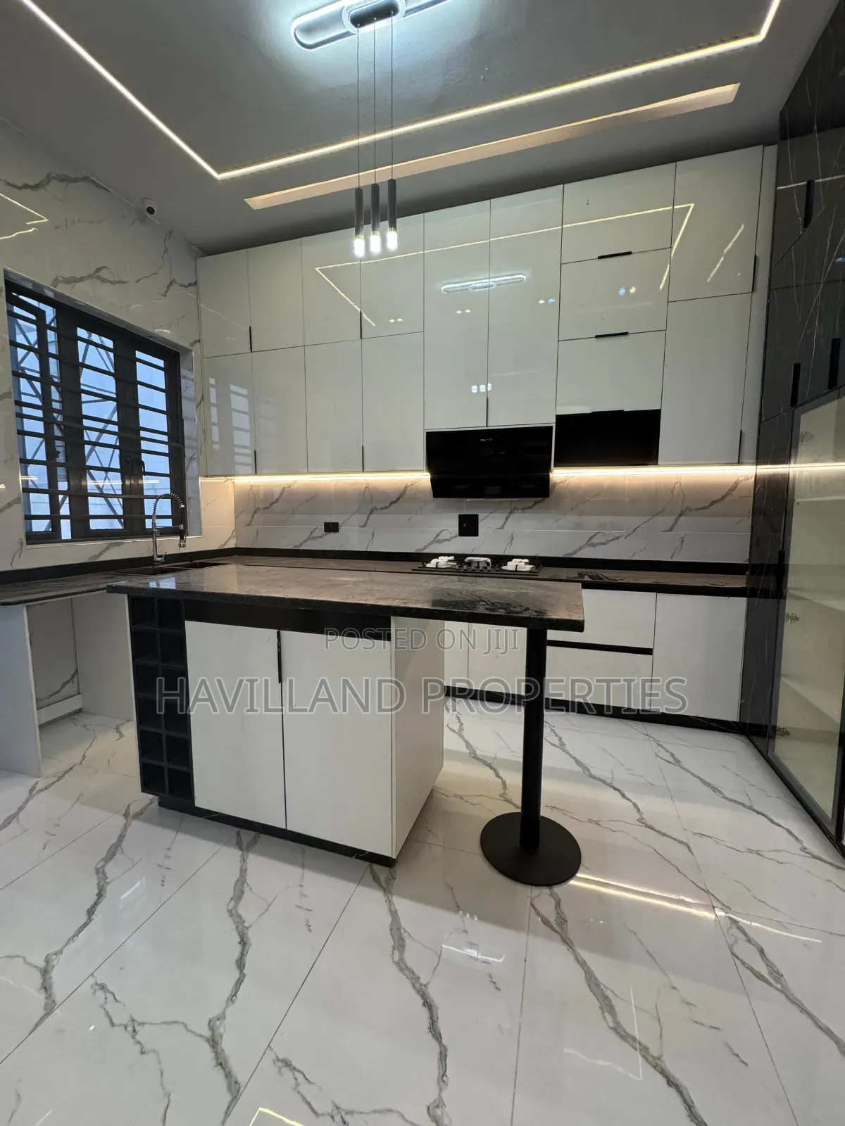 14 Bedroom Duplex for Sale With Boys Quarters